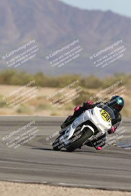 media/Oct-04-2025-CVMA (Sat) [[408bcdd6e4]]/Race 14-500-400-350 Supersport/